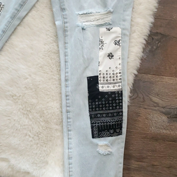 Blank NYC Madison Crop Patchwork Jeans - Picture 6 of 16